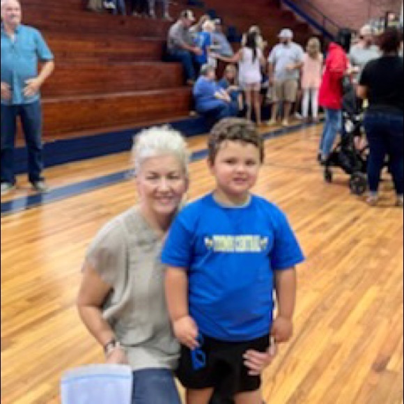 Meet your Posher, Gloria - Picture 11 of 15